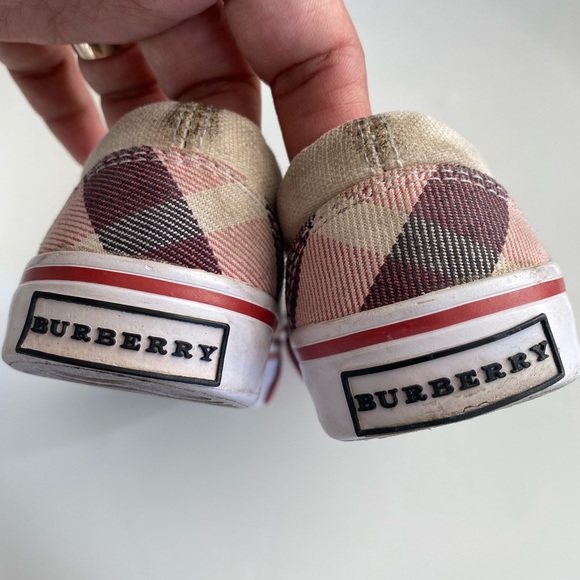 Burberry slip ons unisex for kids 7 US - Picture 4 of 6
